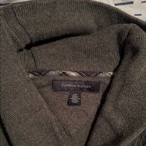 Tommy Hilfiger Men's Gray High Collar V-Neck Sweater